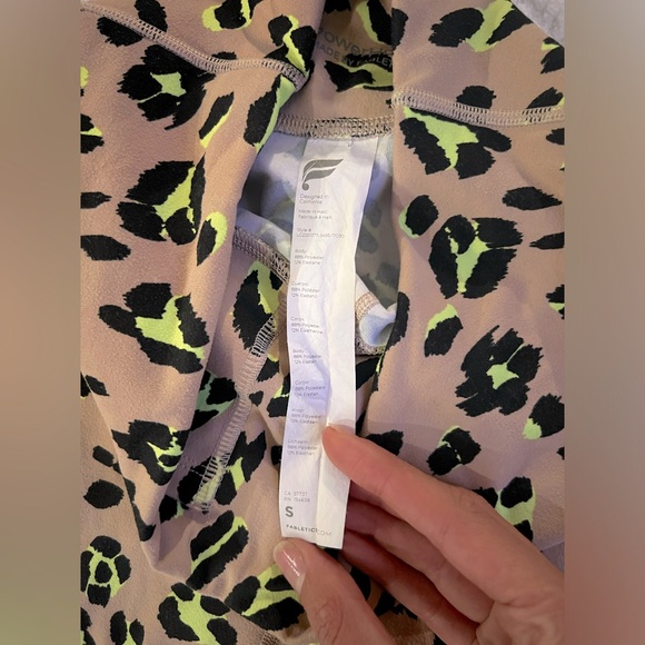 Fabletics Active Set - animal print - Picture 4 of 4